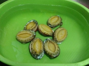 step2: 撈起浸冷水至完全冷卻