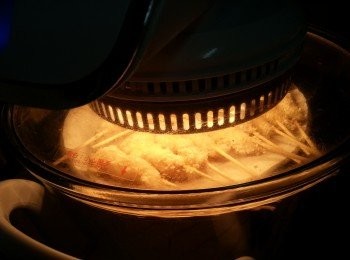 step10: 光波爐用高架預熱200c,先波5分鐘,反轉再波5分鐘至金黃色即可