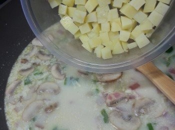 step16: 加入薯仔粒煮滾