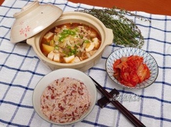 step5: 加碟泡菜和飯，已經是一頓很豐富的晚餐了！