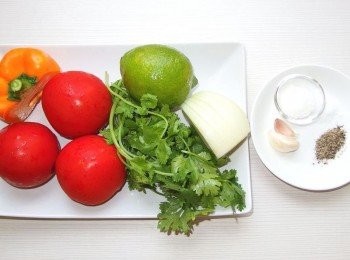 step1: 準備所有<span class="group_1">食材</span>。