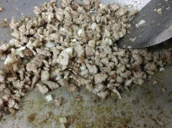 step3: 絞肉逼出油爆出油