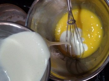 step3: 再拌入牛奶芝士拌勻