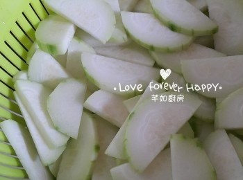 step2: 節瓜去皮洗淨及切片