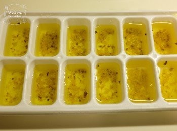 step3: 倒入容器內放涼, 寒天於室溫下都會凝固