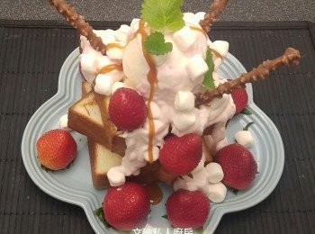 step8: 將自己喜歡的小食放面和淋上朱古力醬或拖肥醬即成。