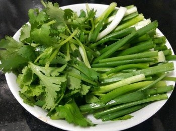 step13: 芫茜，蔥4段