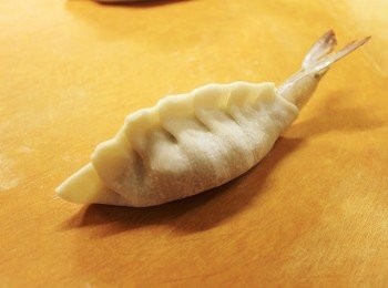 step8: 賣相美美的鳳尾餃子輕鬆完成。