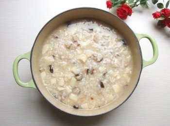 step5: 竹筍粥煮至個人喜歡的口感後,加入適量的海鹽調味