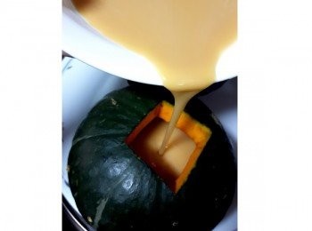 step15: 放入南瓜後再加蛋液