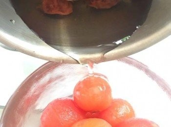 step4: 加入新鮮檸檬汁調勻。