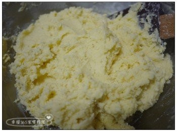 step11: 混合成看不見粉狀的團塊即可。