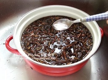 step2: 再加入鹼水拌勻