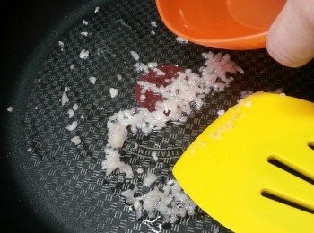 step4: 加入60g凍開水