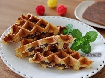 step8: 紅豆年糕和鬆餅完美的結合，成功。