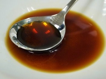 step3: 步驟3：
調好甜醋備用。(鎮江醋10g+糖7.5g+0.8g醬油)