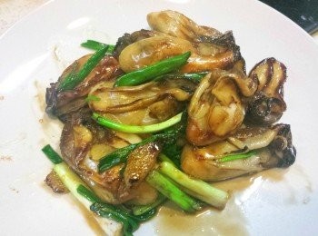 step7: 最後每隻蠔都沾上蜜糖即可。