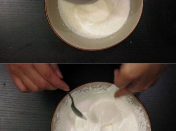 step15: Whipping Cream 打發至7分發，分2次加入芝士糊攪拌均勻