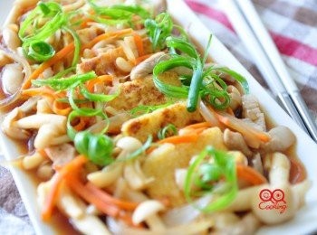 step5: 一盤蠔油香味四溢的料理上桌囉!