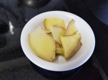 step2: 薑片