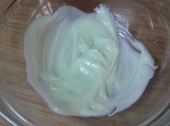 step6: 料理盆中加入適量美乃滋