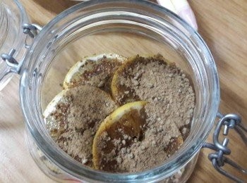 step4: 然後放一湯匙黑糖