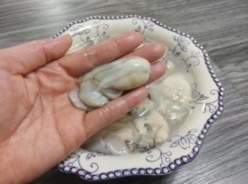 step3: 重複此步驟至蠔仔潔白為止