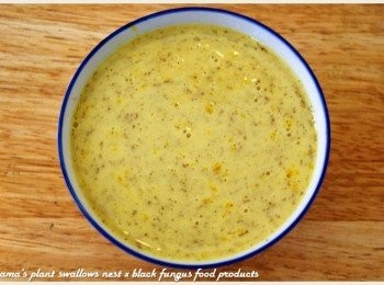 step4: 將上述<span class="group_1">食材</span>充分打勻成布丁液後，記得要用篩網過篩個2次。