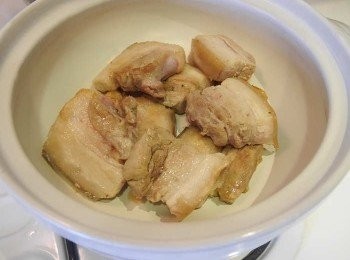 step3: *撈起放到燉鍋內。