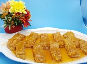 step6: 將打好芡的西檸汁淋上素鴨上即可