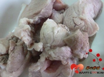 step1: 將軟骨川燙洗淨