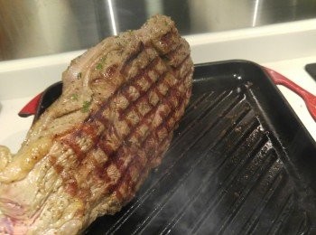 step6: 再煎一煎側面。