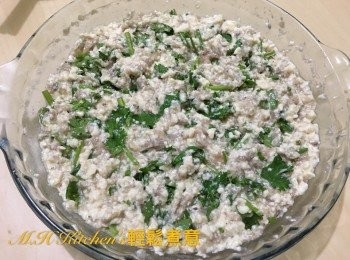 step10: 加入芫茜拌勻並抹平滑