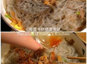 step6: 加入已調味的粉絲，倒入豉油、泡菜汁炒勻，