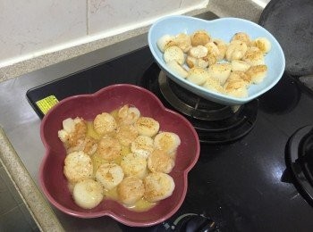 step6: 將汁加入帶子中即成 我分成2碟, 一碟有汁一碟無汁 各人喜歡呢