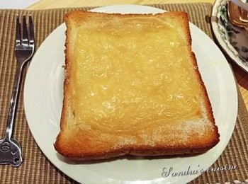 step2: 起司片及白細砂糖烤至融化即可出爐