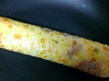 step5: 將捲起來~切塊就可以囉