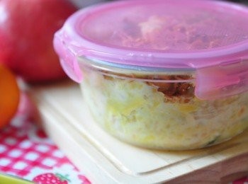 step7: 蓋上密封保鮮蓋，放入冰箱冷藏，隔天取出作吐司夾心也很棒喔!