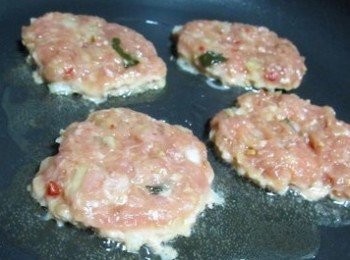 step3: 材料攪拌均勻~下鍋煎