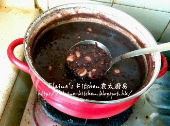 step11: 最後加入冰糖拌勻轉用中火煮至溶 , 熄火焗30分鐘即可
