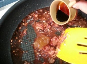 step13: 加入老抽炒勻