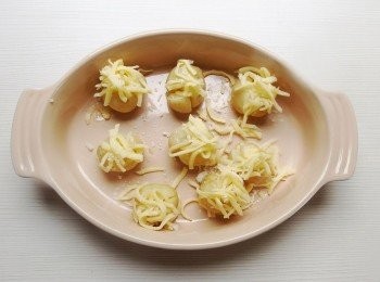 step5: 撒上乳酪絲。