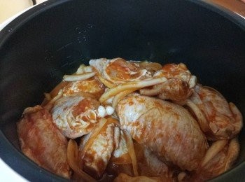 step4: 關上蓋子，再烹煮10分鐘。