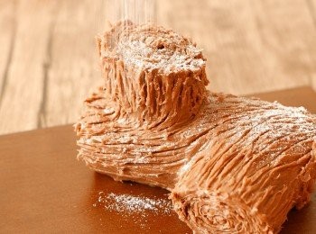 step8: 灑上糖霜。