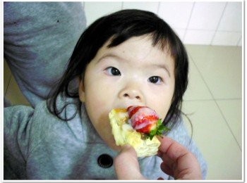 step10: 鷹牌煉奶，我小時後甜蜜味現在傳承給我家寶貝~讓她有個甜甜的童年、甜甜的回憶!