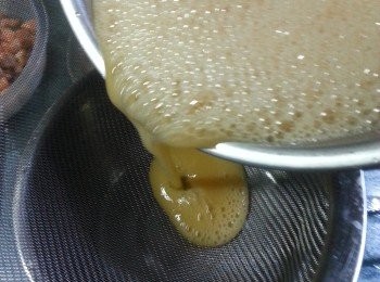 step7: 將蛋漿過一次篩