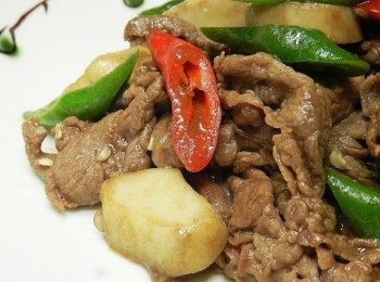 step5: 味道十足的蠔汁雙椒牛就完成囉!!!