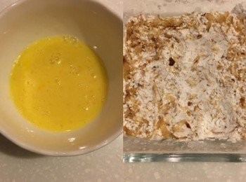 step1: 將太白粉、柴魚片、海鹽混合均勻備用 （建議將柴魚撕得更細碎，炸起來外觀更好） 再將雞蛋打散，加入少許味霖調味（可有可無）