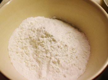 step3: 粘米粉, 生粉拌勻備用
