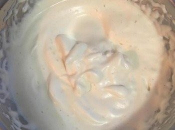 step4: 全蛋液高速打4-5分鐘，全蛋打發成軟發泡即可。